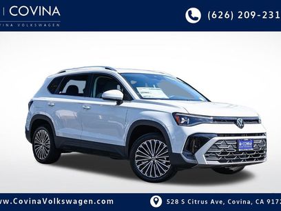 New 2025 Volkswagen Taos SE