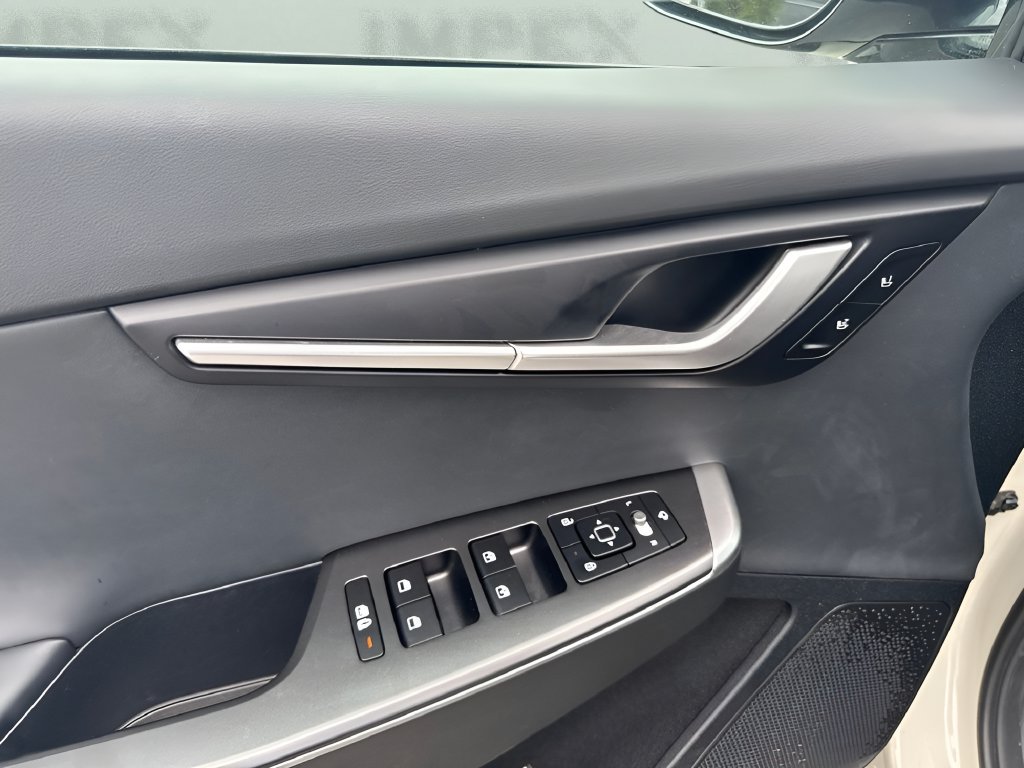 Used 2024 Kia EV6 Light AWD/4WD image 19