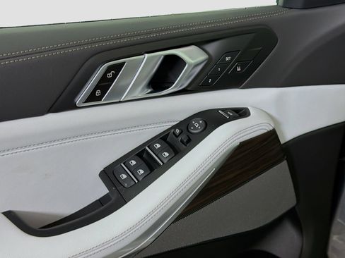 New 2026 BMW X5 xDrive40i AWD/4WD image 21
