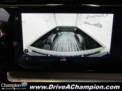 Certified 2025 GMC Sierra 1500 Denali image 9