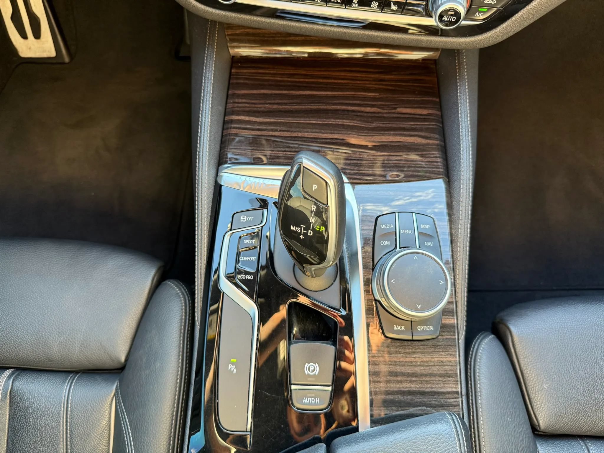 Used 2017 BMW 530i RWD image 23