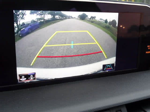 Used 2020 Lexus ES 300h w/ Accessory Package FWD image 32