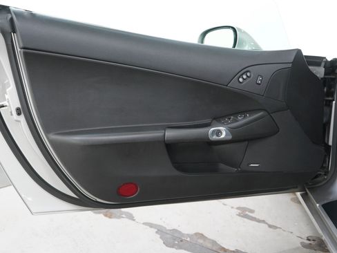 Used 2005 Chevrolet Corvette Coupe w/ Preferred Equipment Group RWD image 14