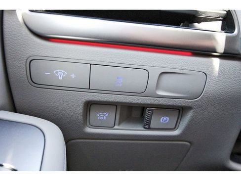 Used 2024 Hyundai Palisade Limited image 23