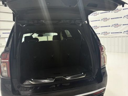 Used 2023 Chevrolet Tahoe High Country w/ LPO, Illumination Package AWD/4WD image 35
