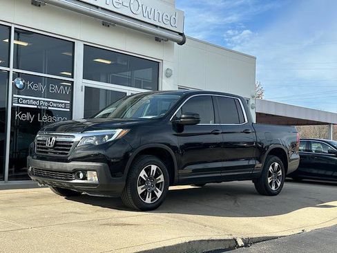 Used 2017 Honda Ridgeline RTL-T image 4