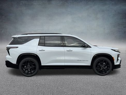New 2026 Chevrolet Traverse RS w/ LPO, Floor Liner Package image 2