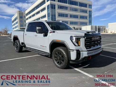 Used 2025 GMC Sierra 2500 AT4 image 1