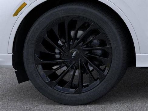 New 2026 Lincoln Aviator Reserve image 19