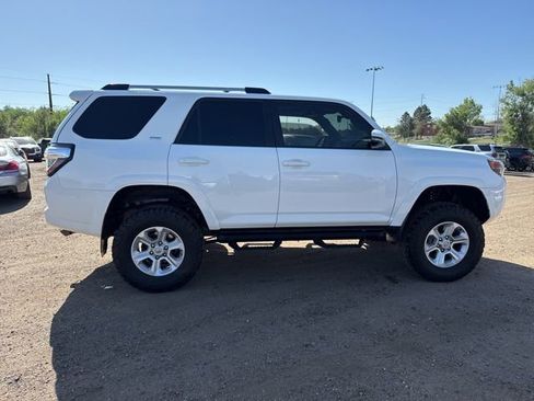 Used 2021 Toyota 4Runner SR5 Premium w/ Moonroof Package AWD/4WD image 7