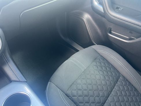 Used 2020 Chevrolet Blazer LT image 18