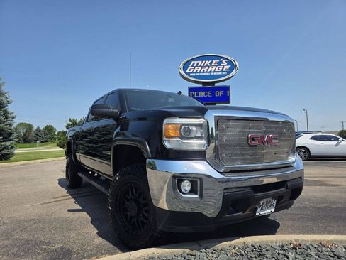 Used 2015 GMC Sierra 2500 SLE AWD/4WD image 2