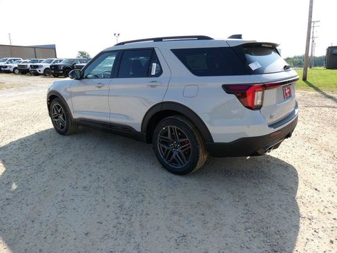 New 2027 Ford Explorer ST AWD/4WD image 6