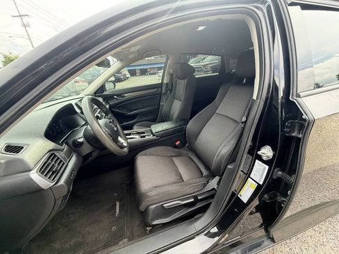 Used 2018 Honda Accord LX image 40