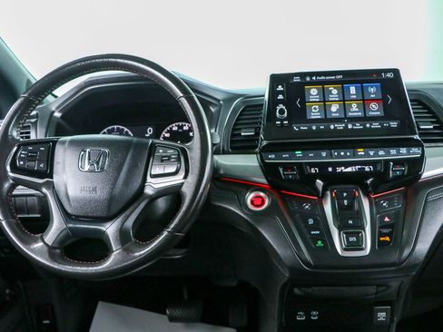 Used 2025 Honda Odyssey Sport-L image 16