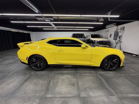 Used 2018 Chevrolet Camaro ZL1 image 8
