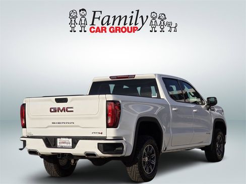 Used 2025 GMC Sierra 1500 AT4 image 4