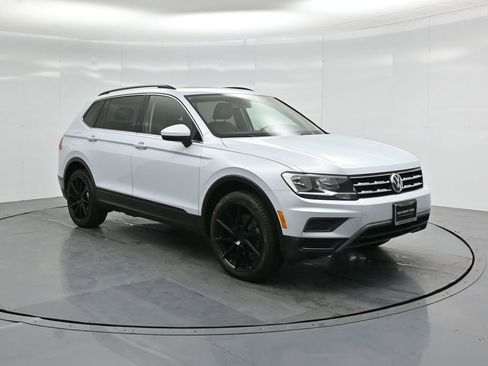 Used 2019 Volkswagen Tiguan SE w/ Panoramic Sunroof Package FWD image 56