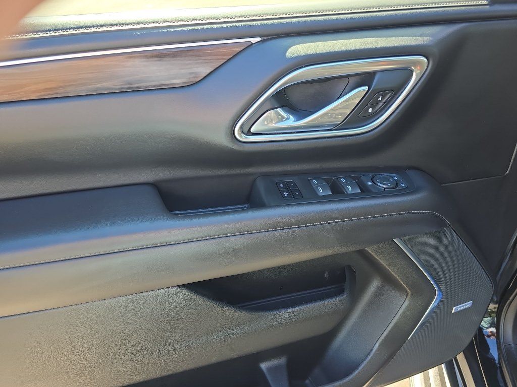 Used 2021 Chevrolet Tahoe LT AWD/4WD image 13