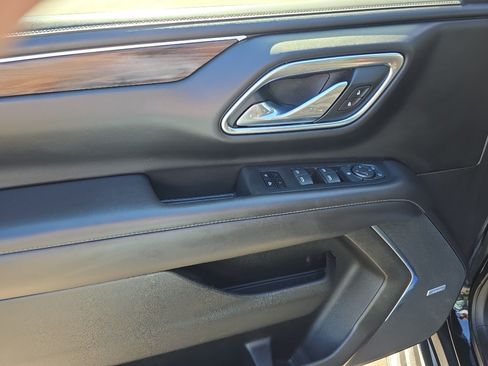 Used 2021 Chevrolet Tahoe LT AWD/4WD image 13