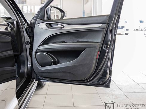 Used 2018 Alfa Romeo Stelvio Sport w/ Cold Weather Package image 41