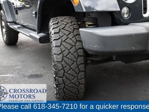 Used 2016 Jeep Wrangler Unlimited Sahara w/ Connectivity Group AWD/4WD image 14