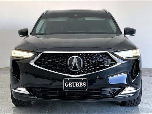 Used 2023 Acura MDX SH-AWD w/ Advance Package image 3