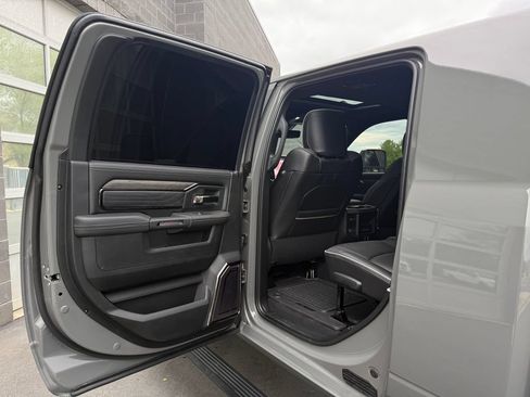 Used 2026 RAM 3500 Limited AWD/4WD image 30