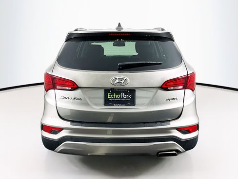 Used 2017 Hyundai Santa Fe Sport image 7