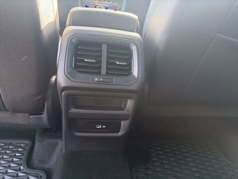 Certified 2025 Volkswagen Taos SEL w/ Black Wheel Plus Package image 22