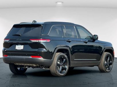 New 2026 Jeep Grand Cherokee Limited w/ Limited Altitude Package