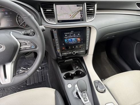 Used 2023 INFINITI QX55 Essential AWD/4WD image 28