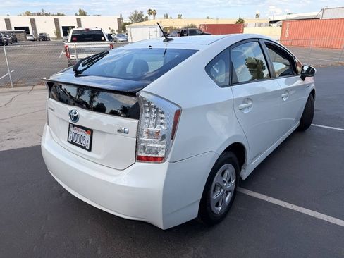 Used 2010 Toyota Prius Two FWD image 9