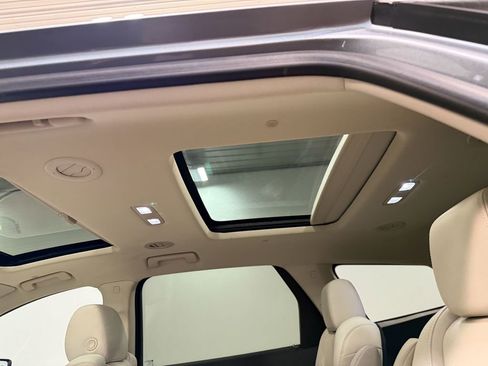 Used 2023 Buick Enclave Essence w/ Experience Buick Package image 10