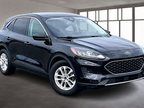 Used 2022 Ford Escape SE image 13