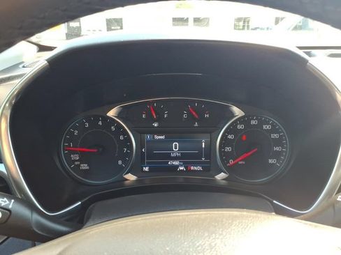 Used 2024 Chevrolet Equinox LT FWD image 16