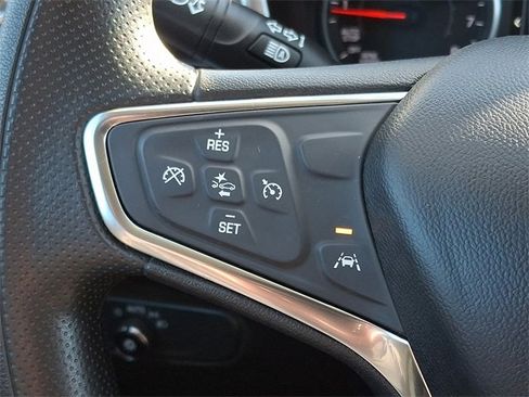 Used 2021 Chevrolet Equinox LT image 20