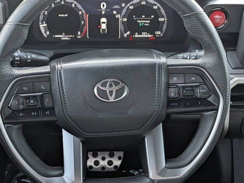 Used 2025 Toyota Tacoma TRD Sport AWD/4WD image 13