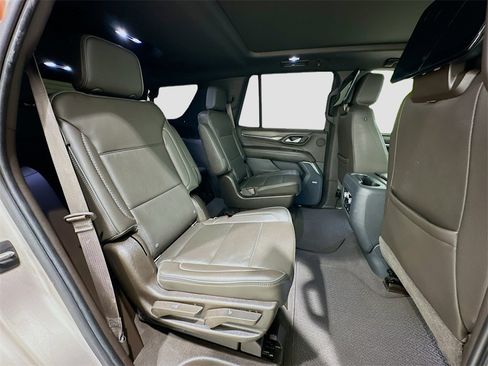Used 2021 GMC Yukon Denali w/ LPO, Illumination Package image 31