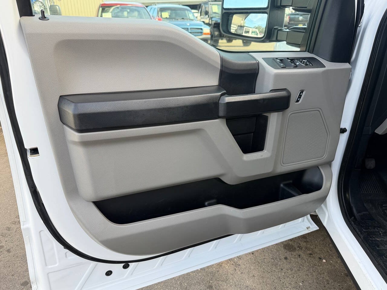 Used 2020 Ford F350 XL w/ Power Equipment Group AWD/4WD image 6