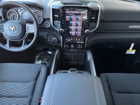New 2026 RAM 1500 4x4 Crew Cab image 12