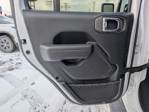 Used 2022 Jeep Wrangler Unlimited Sport S image 14