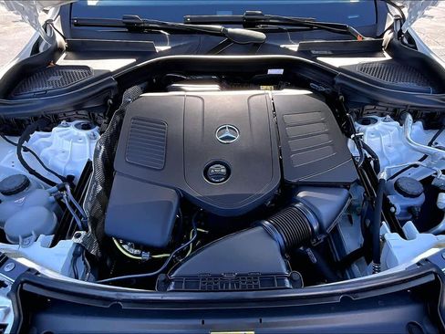 Certified 2025 Mercedes-Benz GLC 300 4MATIC image 31