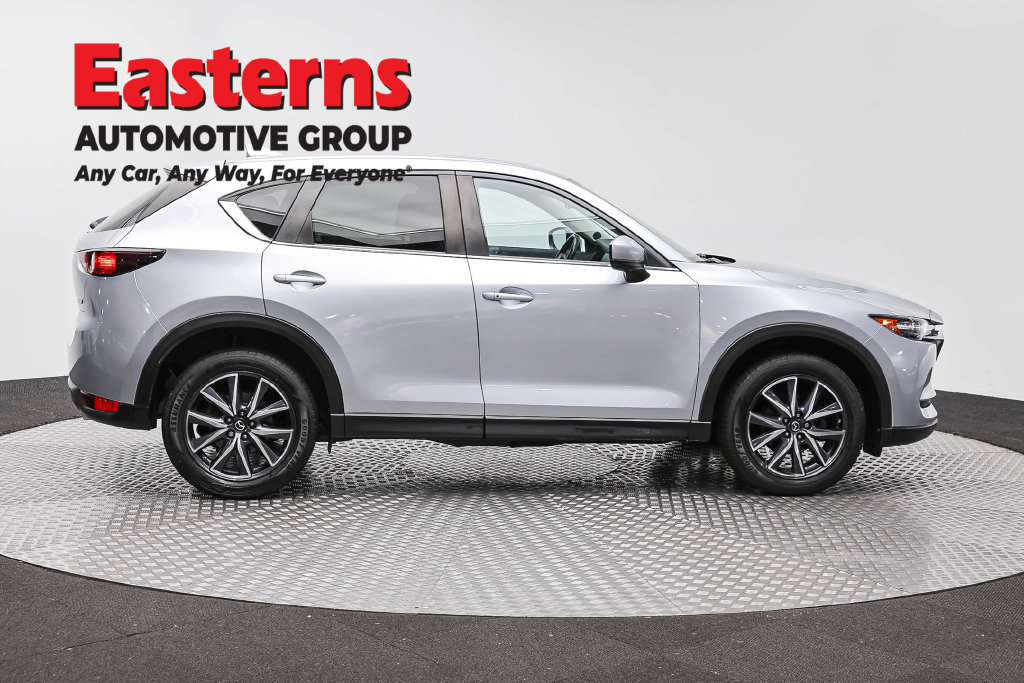 Used 2018 MAZDA CX-5 Touring w/ Preferred Equipment Package AWD/4WD image 5