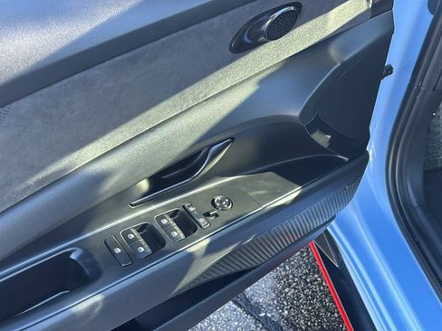 Used 2025 Hyundai Elantra N image 14