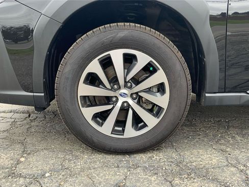 Used 2024 Subaru Outback Premium AWD/4WD image 29