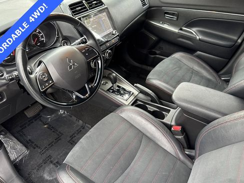 Used 2022 Mitsubishi Outlander Sport SE image 10