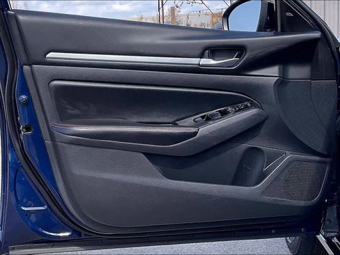 Used 2024 Nissan Altima 2.5 SR image 22