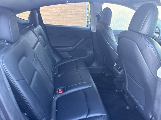 Used 2021 Tesla Model Y Long Range AWD/4WD image 19
