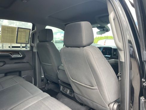 Used 2024 GMC Sierra 1500 Elevation image 26